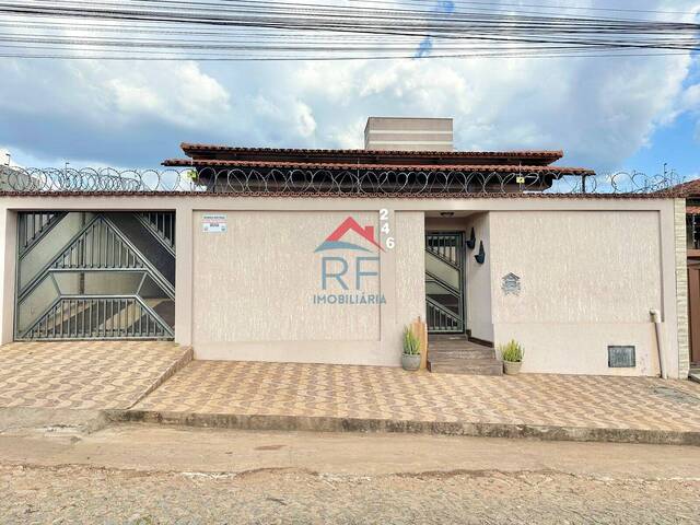 #1103 - Casa para Venda em Pará de Minas - MG